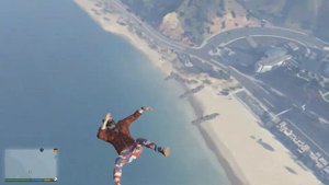 ЧТО БУДЕТ ЕСЛИ В GTA 5 С БОЛЬШОЙ ВЫСОТЫ УПАСТЬ В ВОДУ? ЭКСПЕРИМЕНТЫ GTA 5