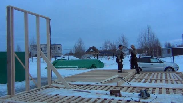 Каркасная конюшня 9х12. Полы и стены смотреть онлайн