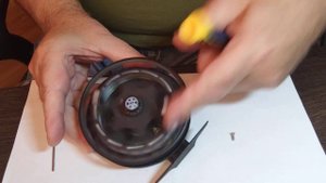 Доработка китайских инерционных катушек, устранение люфта, доработка храповика и ручек