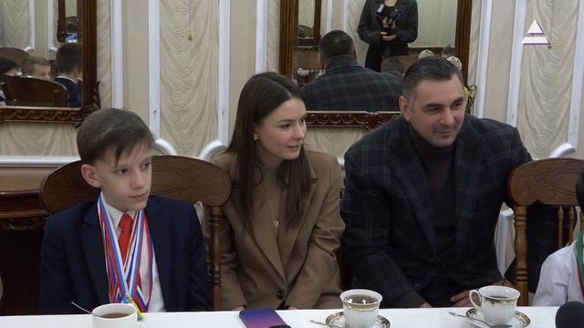 Лучшие в спорте. Поздравление юных спортсменов