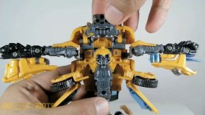 Transformers Hunt For The Decepticons Deluxe Class Bumblebee (Hasbro) 011