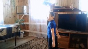 крутые трюки на диване