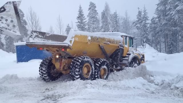 Полный привод? 6*6? смотреть онлайн