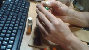 как припаять провода к аккумулятору 18650