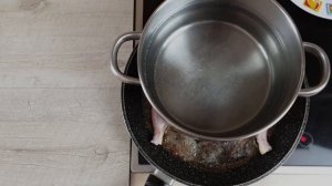 Цыплёнок табака. Как приготовить цыплёнка таПака на сковороде под кастрюлей.
