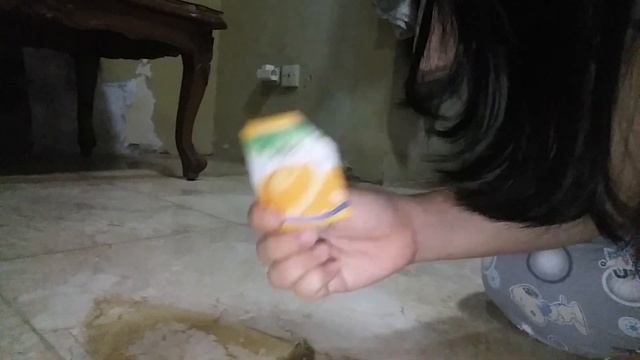 TIPS MEMBERSIHKAN LEM KARPET DI LANTAI HANYA PAKAI SOFFELL !!! смотреть онлайн