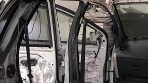 Toyota Ist полная шумоизоляция