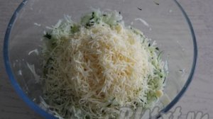 Вафли из кабачков с сыром в вафельнице