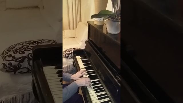 дмитрий медведев, итальянская музыка на фортепиано, демо, 2021 смотреть онлайн