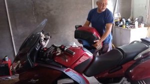 Обзор на Honda ST 1300 Пан Европан и обзор гаража старого байкера.