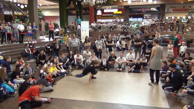 05 Назаров Кирилл vs Trenko, juniors, 1I8 финала, Красная жара, Саратов 04 06 16 смотреть онлайн