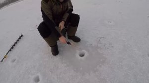 Рыбалка на Реке Мрас Су по Первому Льду  Мастер Класс от Лучших Профессионалов