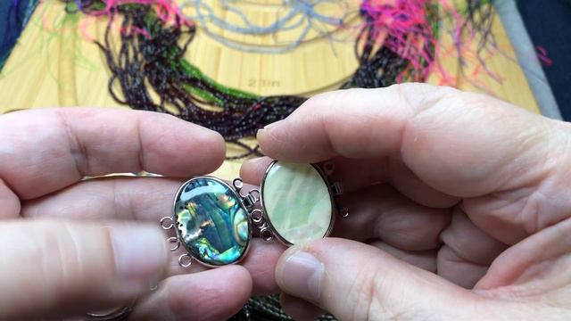 Рондели 2 и 3 мм, замки, поднос для бусин. Посылки с AliExpress. 12.12.2023. смотреть онлайн