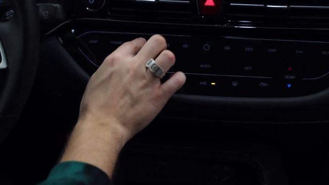 АВИЛОН представляет новые современные кроссоверы Москвич. смотреть онлайн