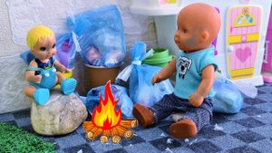 СБЕЖАЛИ ИЗ ДОМА НА 8 МАРТА? КАТЯ И МАКС Веселая семейка смешные КУКЛЫ БАРБИ И ЛОЛ ДАРИНЕЛКА тв
