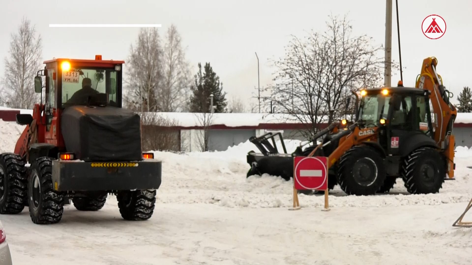 В чём сложность уборки снега во дворах Урая? смотреть онлайн