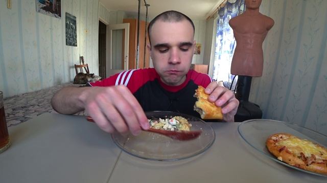 МУКБАНГ НАРЕЗКИ - КИЛЬКА В ТОМАТНОМ СОУСЕ / КАША / САЛАТ / ПИЦЦА / Mukbang / АСМР  16. 09. 2023 #844
