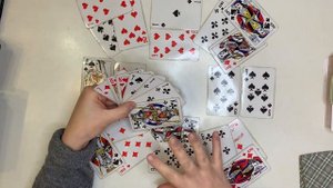 Кто ближе к нему: вы или соперница? Гадание на соперницу. Цыганский расклад