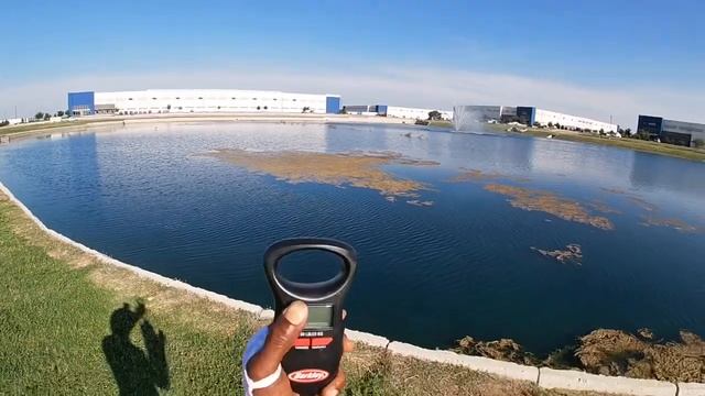 Ep 34 | Summertime Big Bass w/Stickbaits❗️Weightless Seismic Sticks GIT BIT ‼️ смотреть онлайн