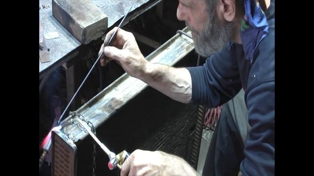 Ремонт боковых (опорных) стоек радиатора. Вариант с тугоплавким припоем. смотреть онлайн