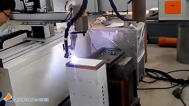 Сварочный робот (декартовый) для аргонодуговой сварки