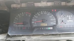 Панель приборов ММС делика булка дорестайл, все лампочки горят, какие должны гореть при запуске!!!!