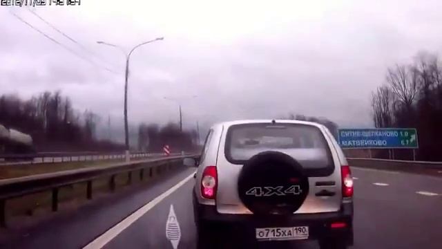 Священник подставился для удара смотреть онлайн