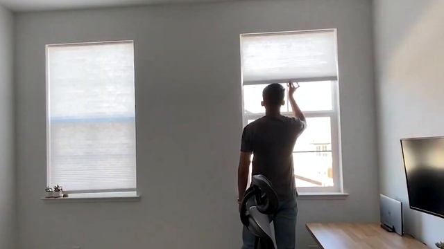 “I Have No Friends” - The Loneliness Epidemic Thats Worse than You Think смотреть онлайн