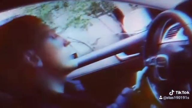 Franky- Голодно Холодно смотреть онлайн