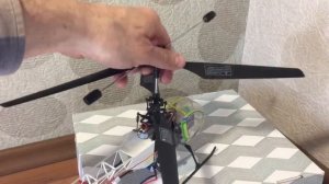 RC соосный вертолёт, управление и гироскопическая прецессия.