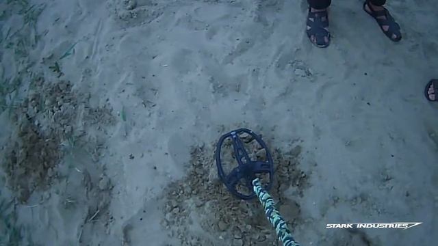 ПОИСК ЗОЛОТА НА ПЛЯЖЕ/ПЛЯЖНЫЙ ПОИСК С МЕТАЛОИСКАТЕЛЕМ