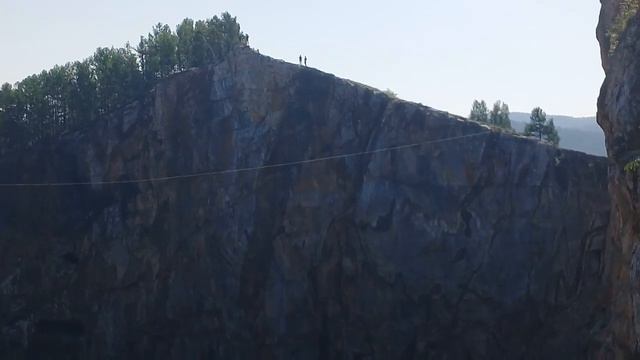 Туимский провал, прыжок с "тарзанки" смотреть онлайн
