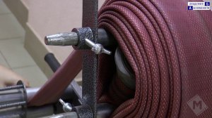 Перекатка пожарного рукава на новое ребро с помощью специальной установки