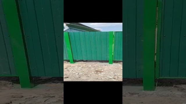 Распашные ворота из металлопрофиля с калиткой I Профнастил I Ворота