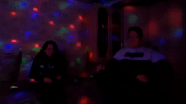 Тусовка с другом смотреть онлайн