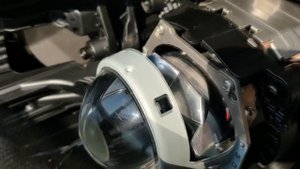 Самостоятельная установка bi-led модулей на hyundai tucson TL 2016. Подробная видео инструкция.