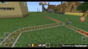 работают дежурным по переезду в Майнкрафт пе