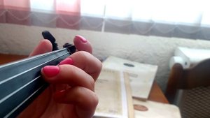 Обертон на скрипке