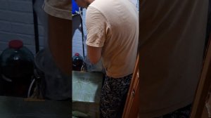 Обзор на куб со смотровым окном. Колпачковая колонна