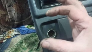 Ваз 2114...., и все остальные Вазы,   на данном автомобиле замкнула электропроводка, и пошел дым