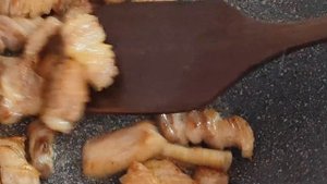 БЫСТРО И ВКУСНО ! ГОРЯЧЕЕ БЛЮДО С МЯСОМ И СЕЛЬДЕРЕЕМ ЗА 10 МИНУТ!