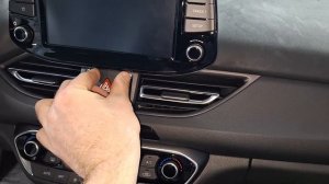 замена магнитолы (головного устройства мультимедии) Hyundai i-30 PD 2023