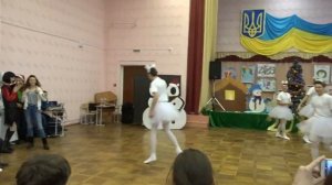 Танец Снежинок-мальчиков