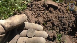 Коп по лесному тракту. Кажись нашли старую землянку.