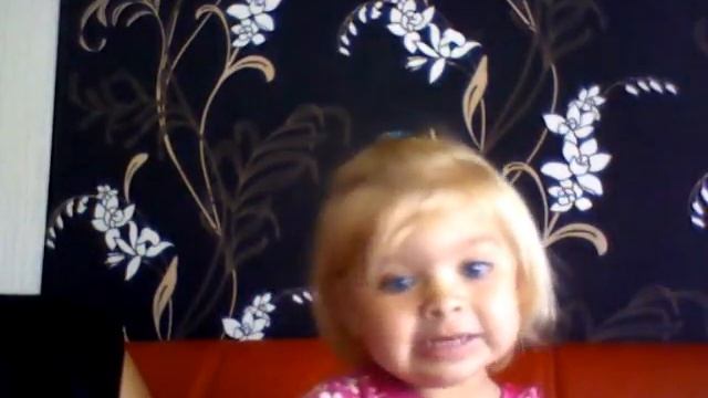 На лугу пасутся козы. Дети.Забавное видео! смотреть онлайн