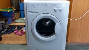 Стиральная машинка InDesit на 3.5 кг.