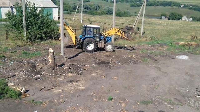 Опытный тракторист. Корчуем пень.Ускоренный метод удаления пней без химии смотреть онлайн