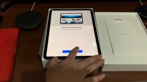 Unboxing iPad Pro 11 256GB Wifi Cellular Space Gray