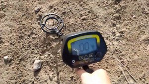Металлокоп с мд-3030 на заброшенной ферме и охотничьем поле)!