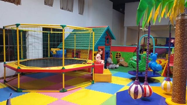 Видео дневник август 2022 дача, много прогулок, приезд мамы и фестивали лета #капчагай #kzVLOG смотреть онлайн